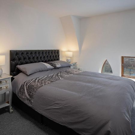 Elegant Church Conversion Close To Blackpool Tower Exterior foto