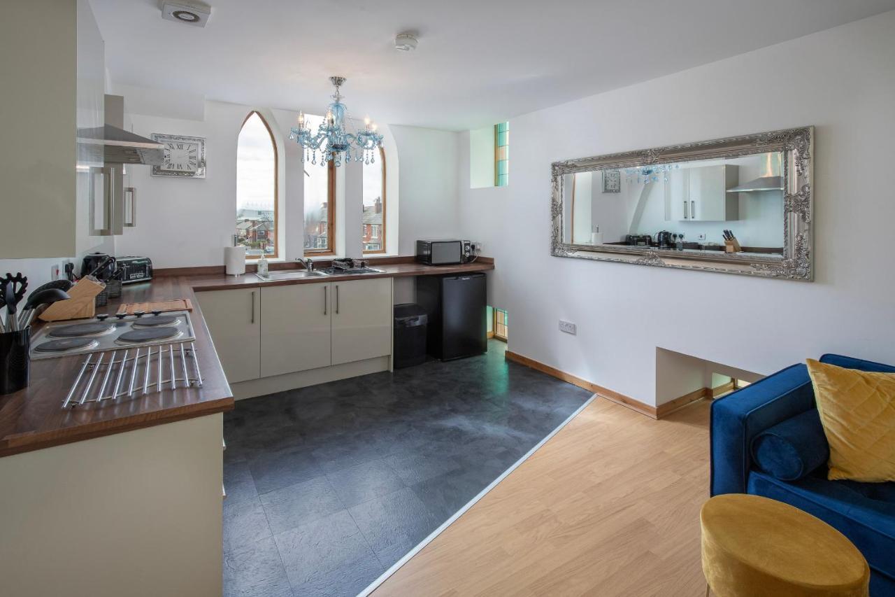Elegant Church Conversion Close To Blackpool Tower Exterior foto